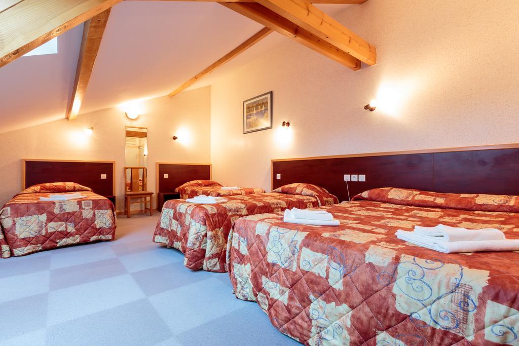 Les Hirondelles Hotel Orcines Exterior foto